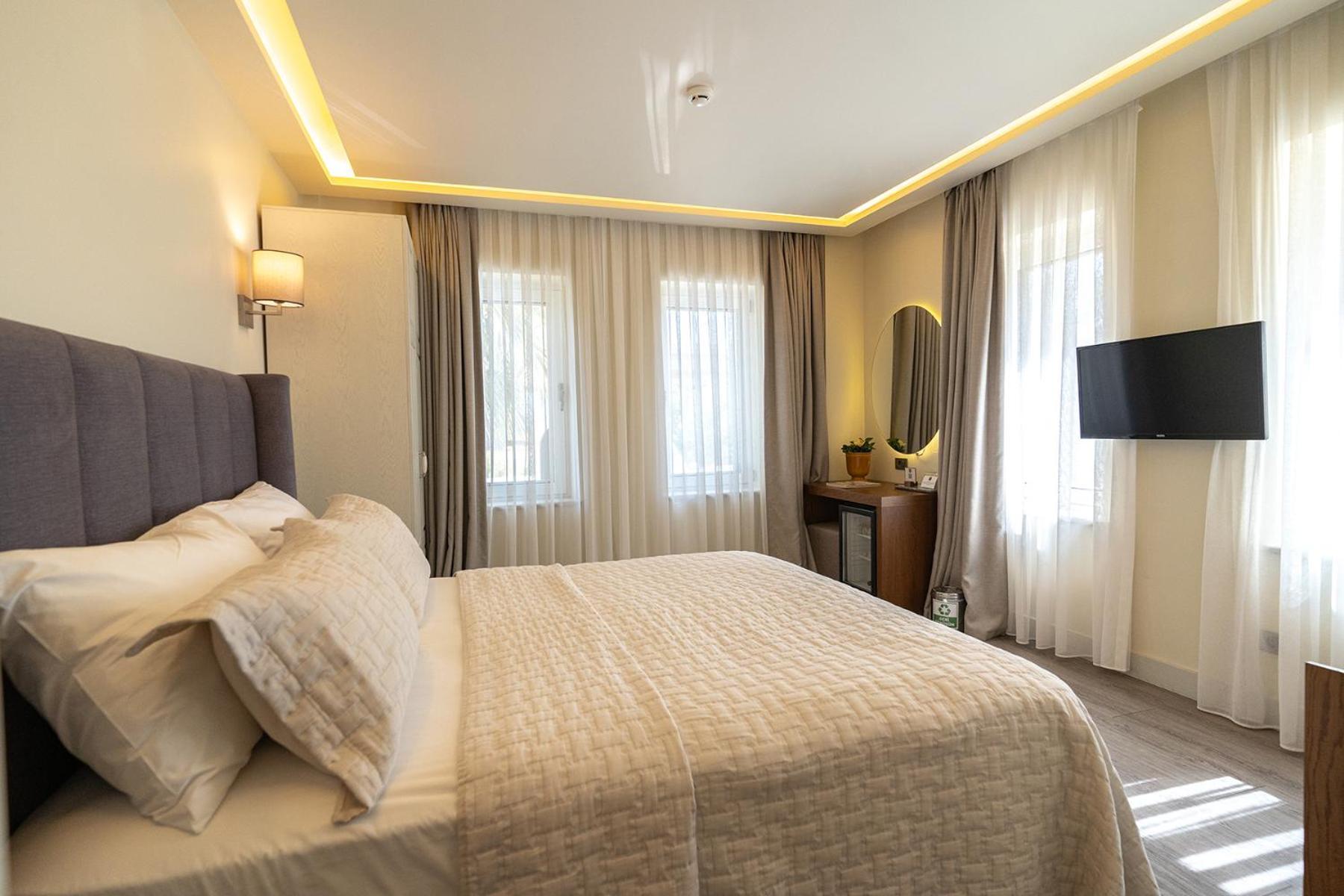 Casa Luna Hotel - Adult Only Алачати Экстерьер фото